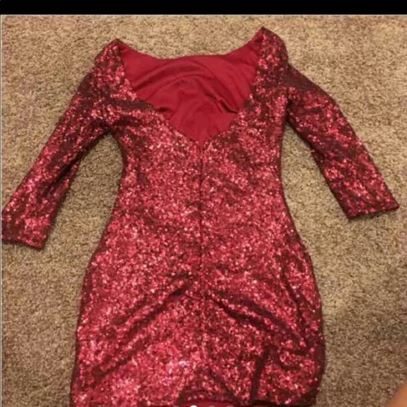 ❌ SOLD Red Sequin dress - Picture 3 of 5